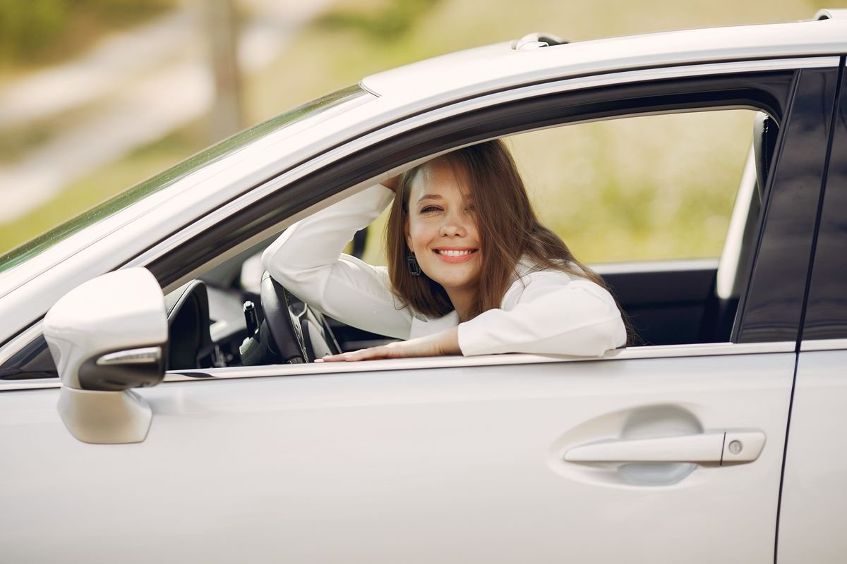 Seguro de auto mínimo obligatorio en cada estado: tabla 2026 y qué significa cada cifra